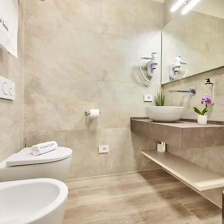 Guest house Foresteria Ca' Dei Bachitt 4*