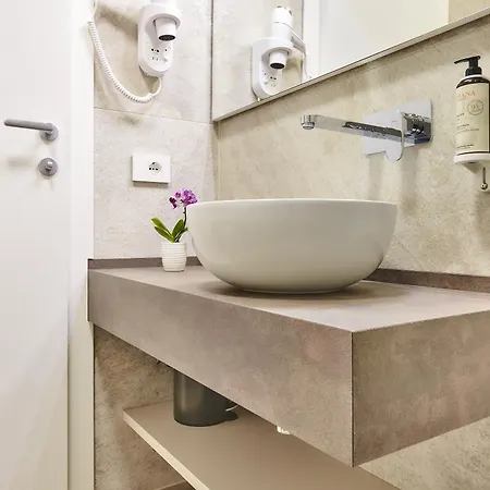 Foresteria Ca' Dei Bachitt ליירנה